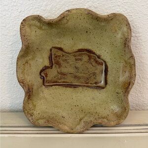 Etta B Pottery Mississippi Trinket Dish Scalloped Wavy Heritage